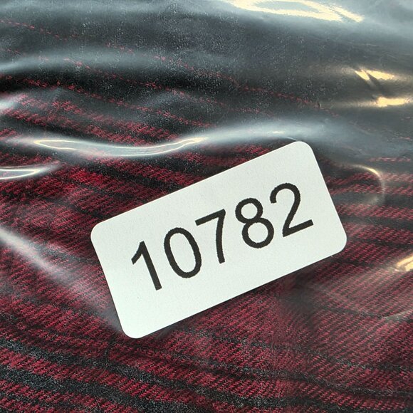 Mens Legendary Whitetails Red & Black Plaid Flannel Shirt Button Up Long Size L - Picture 8 of 8